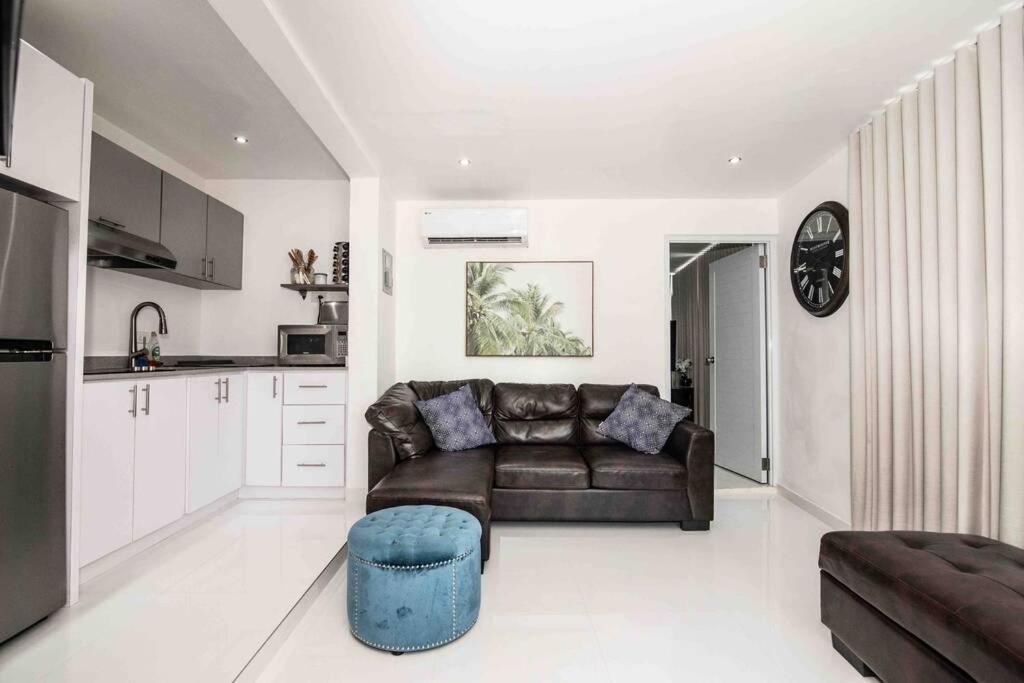 Apartmán Modern 2Br With Kingbed In The Heart Of Isla Verde Strip San Juan Exteriér fotografie